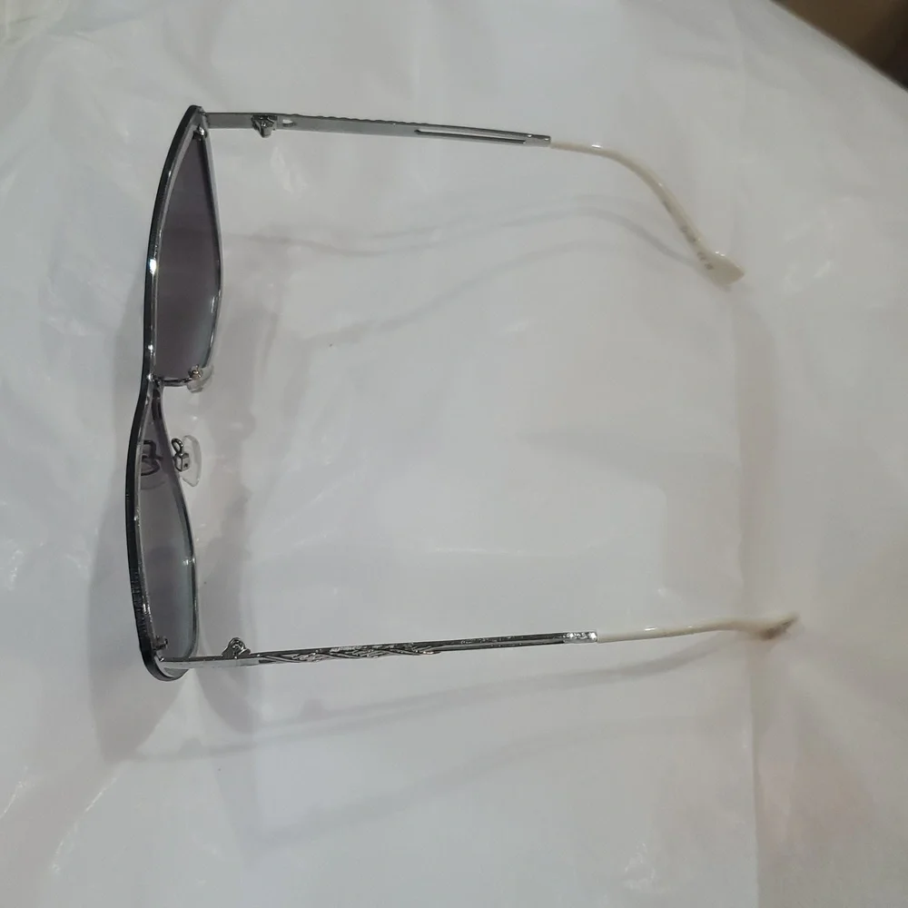 Jessica Simpson silver white frameless shield cat‎ eye gradient lens sunglasses